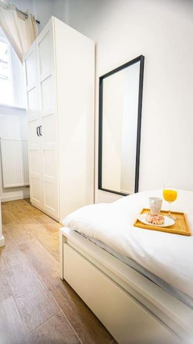 Lovely Apartment In ワルシャワ エクステリア 写真