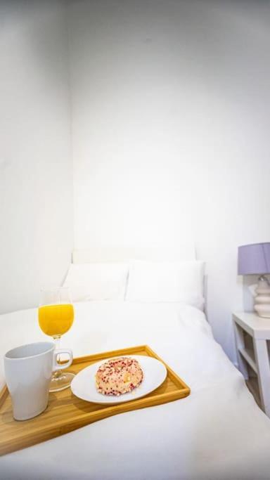 Lovely Apartment In ワルシャワ エクステリア 写真