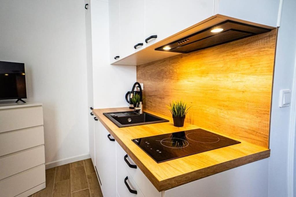 Lovely Apartment In ワルシャワ エクステリア 写真